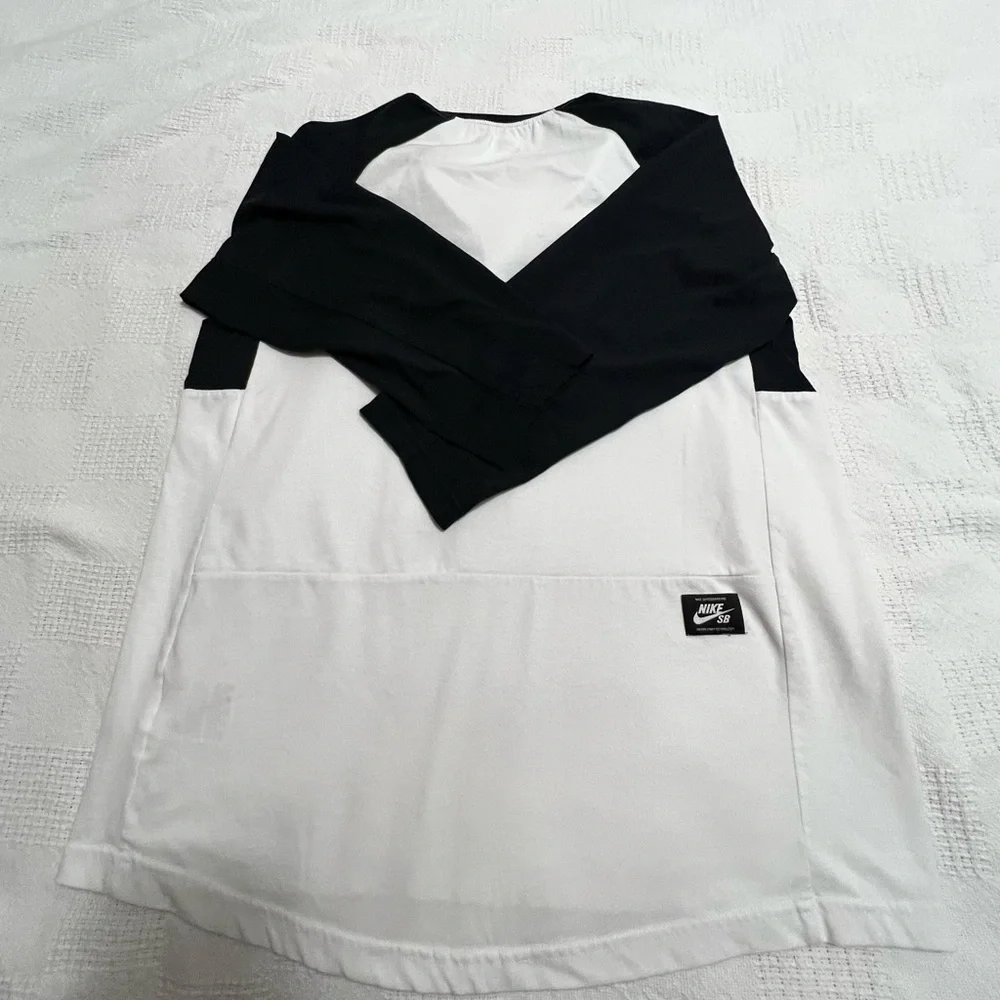 Nike sb tee